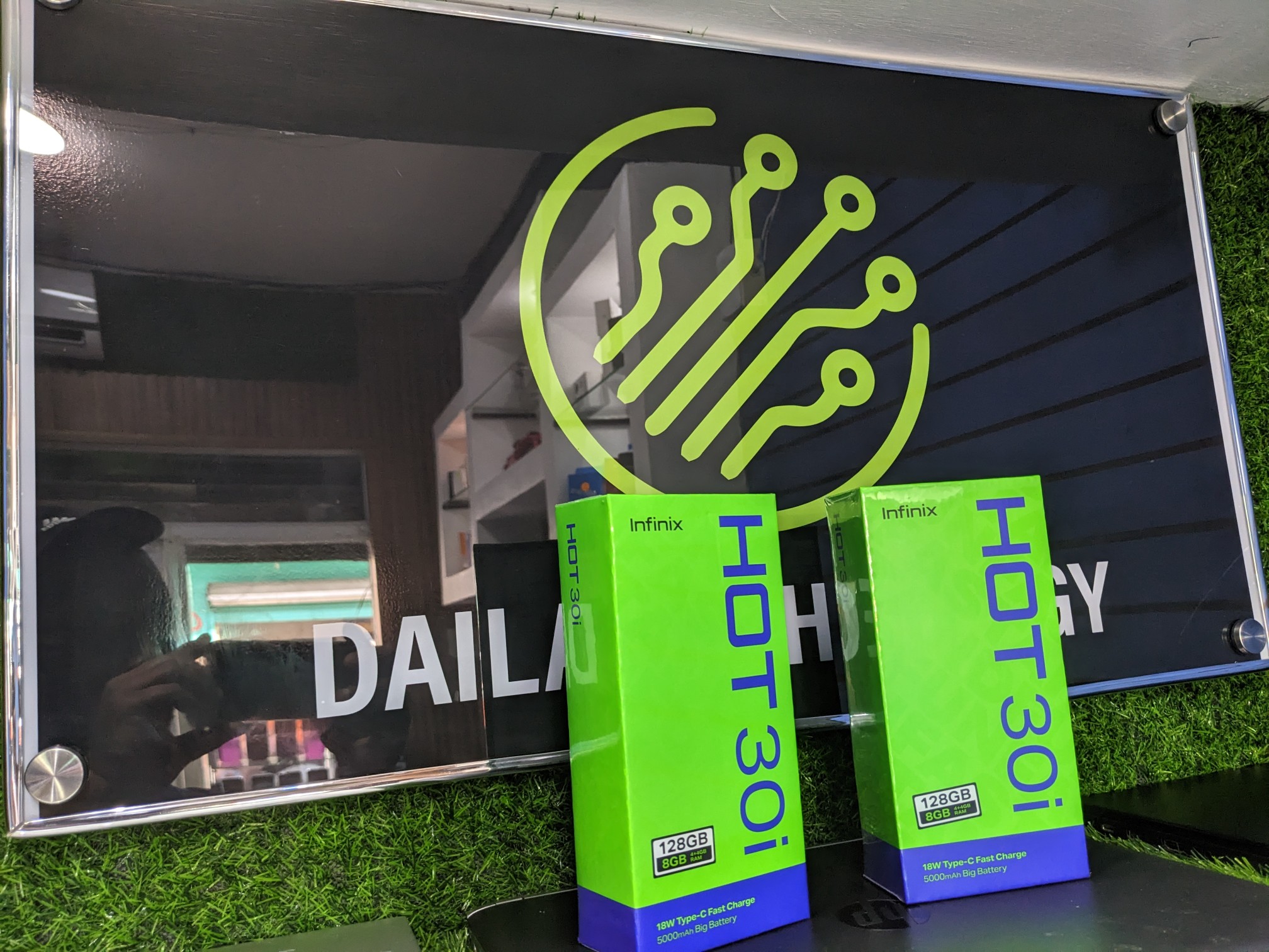 celulares y tabletas - Infinix HOT 30i 2
