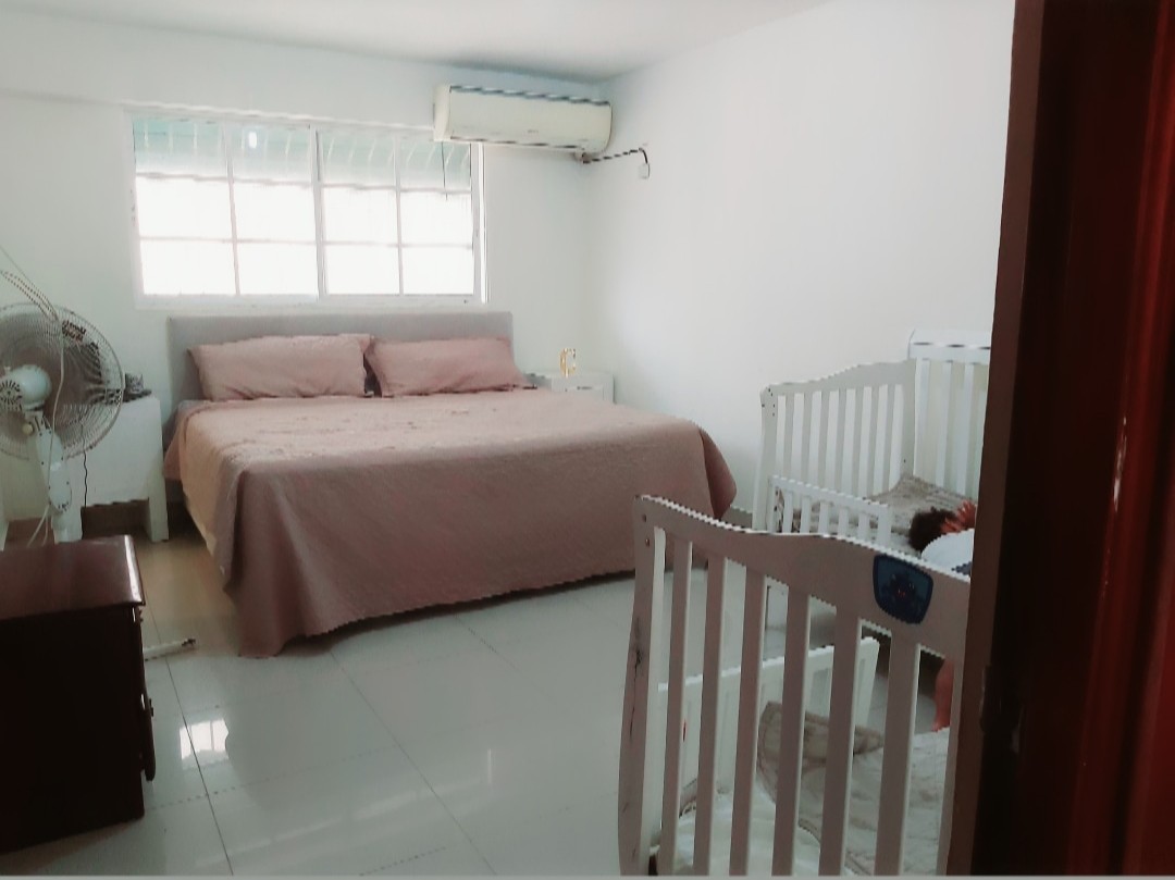 apartamentos - Apartamento Segundo Piso con Terraza, Ens. Ozama 5