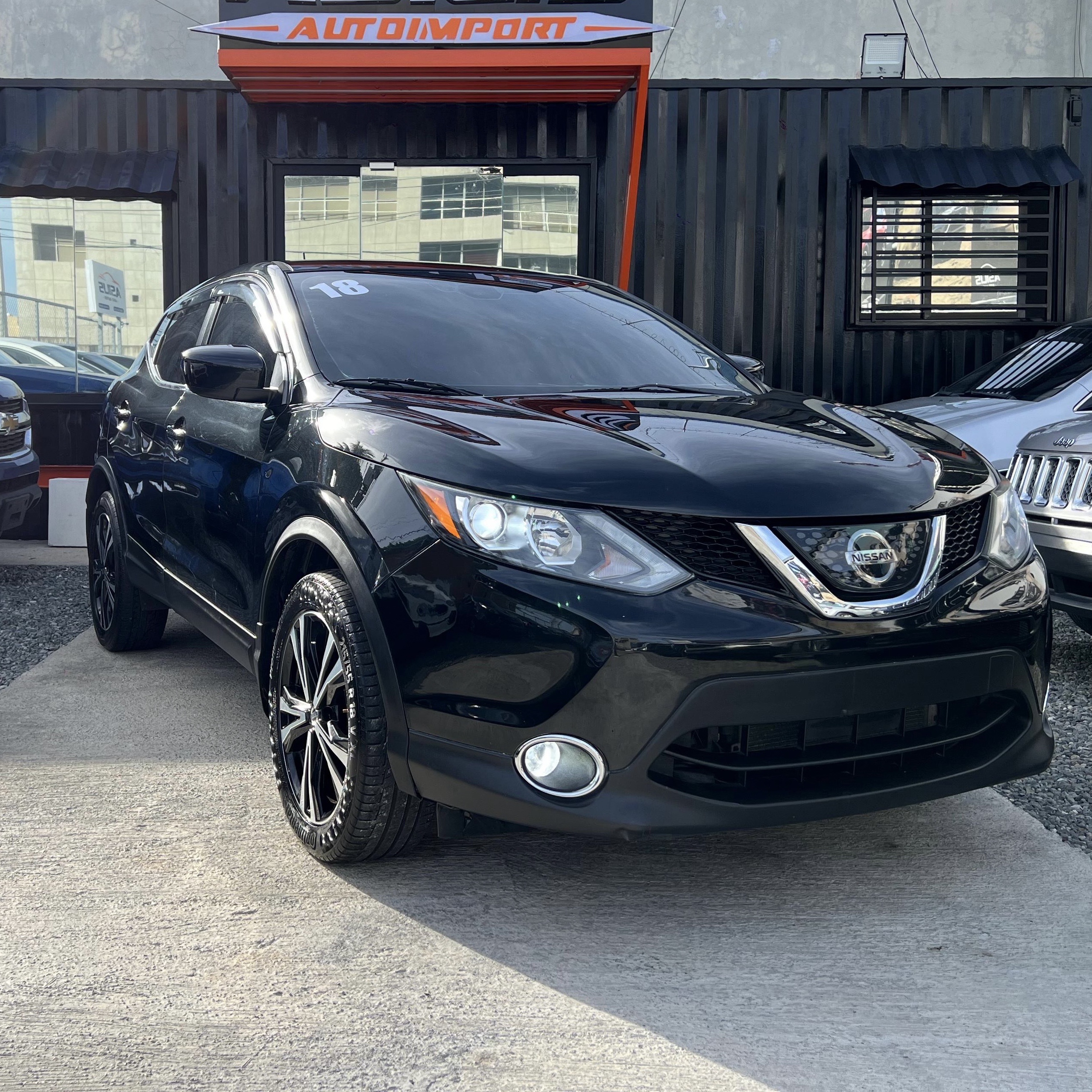 jeepetas y camionetas - Nissan Rogué Sport 2018 inicial desde200,000 y cuotas desde16,000más seguro ful