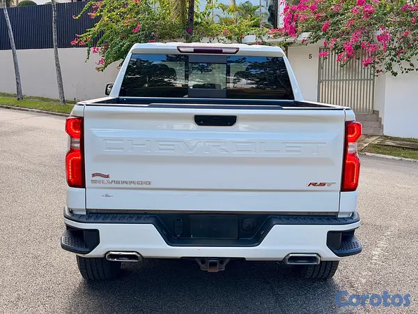 jeepetas y camionetas - Chevrolet Silverado RST DURAMAX 2020 7