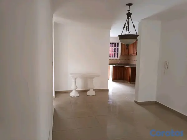 apartamentos - ALQUILO, APTO. AMPLIO PROX. A CARREFOUR  9