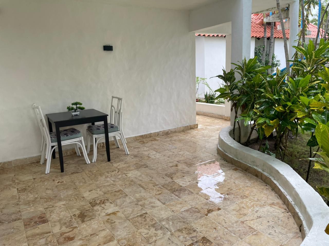 casas - Casa de dos niveles con una excelente ubicacion en 5