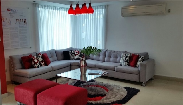 oficinas y locales comerciales - En venta clínica de Cirugía de Estética Habilitada ubicada en el centro  4