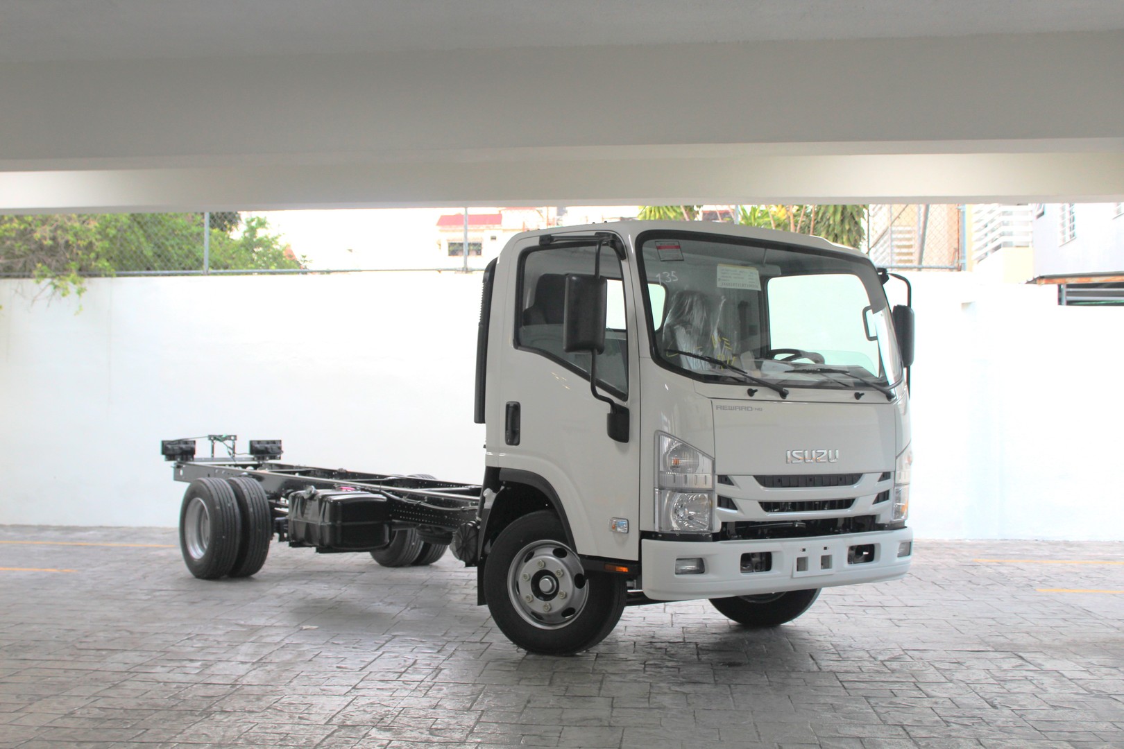 camiones y vehiculos pesados - Isuzu NPR 18 Pies 2024 1