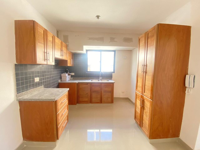 apartamentos - Vendo Apartamento con Derecho a Techo Miramar 2