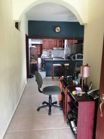 apartamentos - Venta de Apartamentos segundo y tercer nivel en la Zona Colonial 6