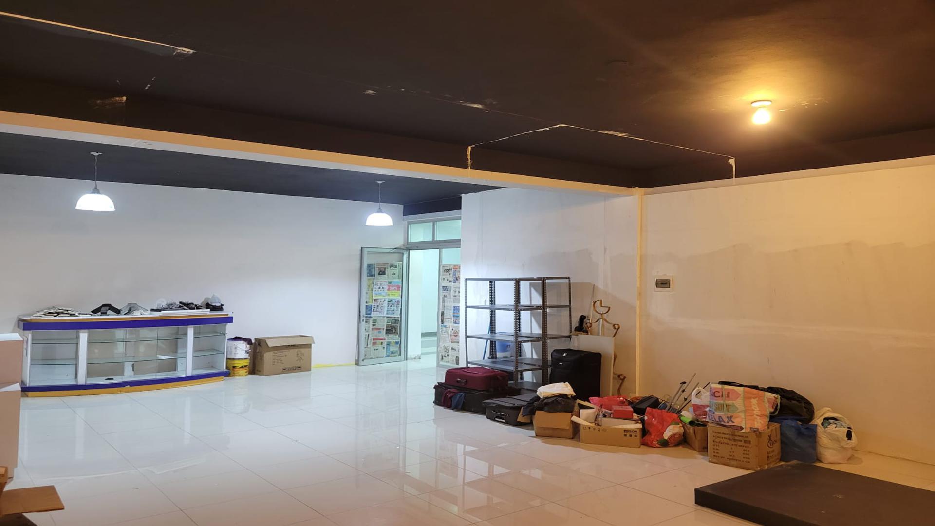 oficinas y locales comerciales - Local en alquiler el Millón 3