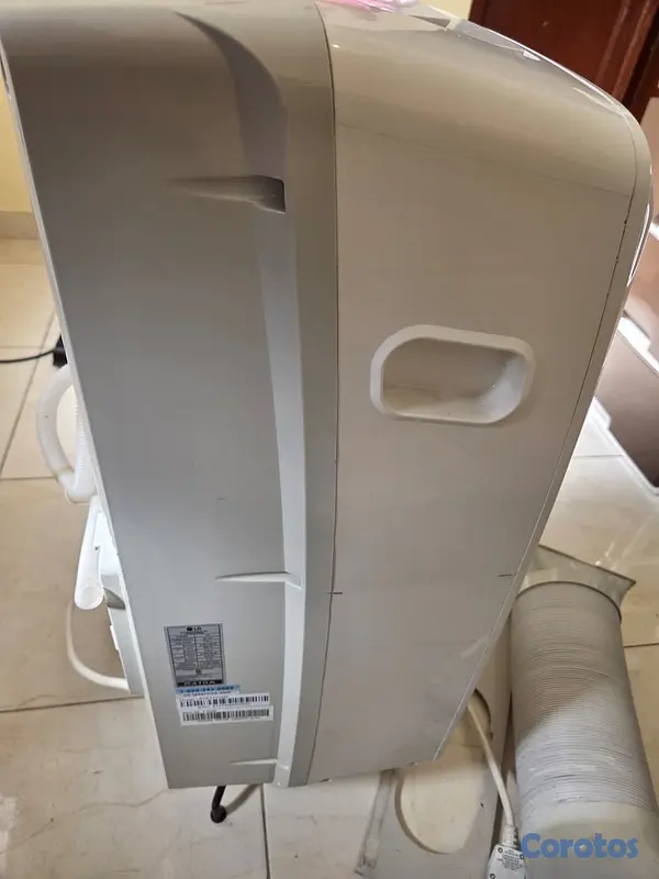 aires acondicionados y abanicos - Aire portatil LG 115 V negociable  4