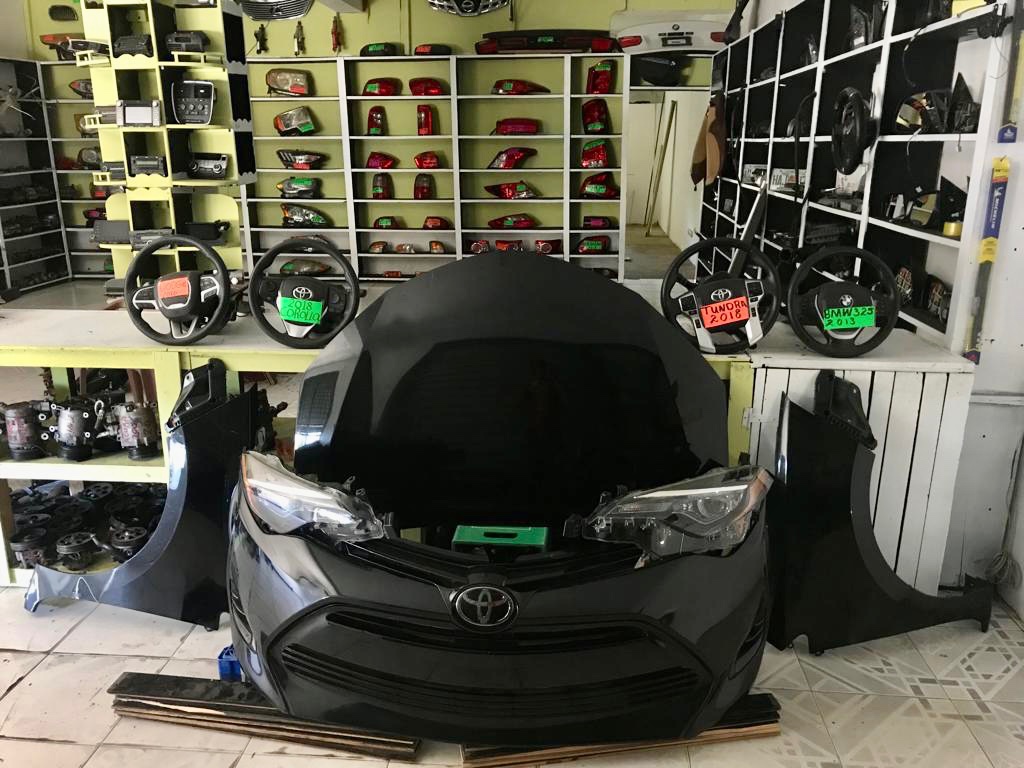 accesorios para vehiculos - Toyota Corolla 2019 bumper pantaya bonette 