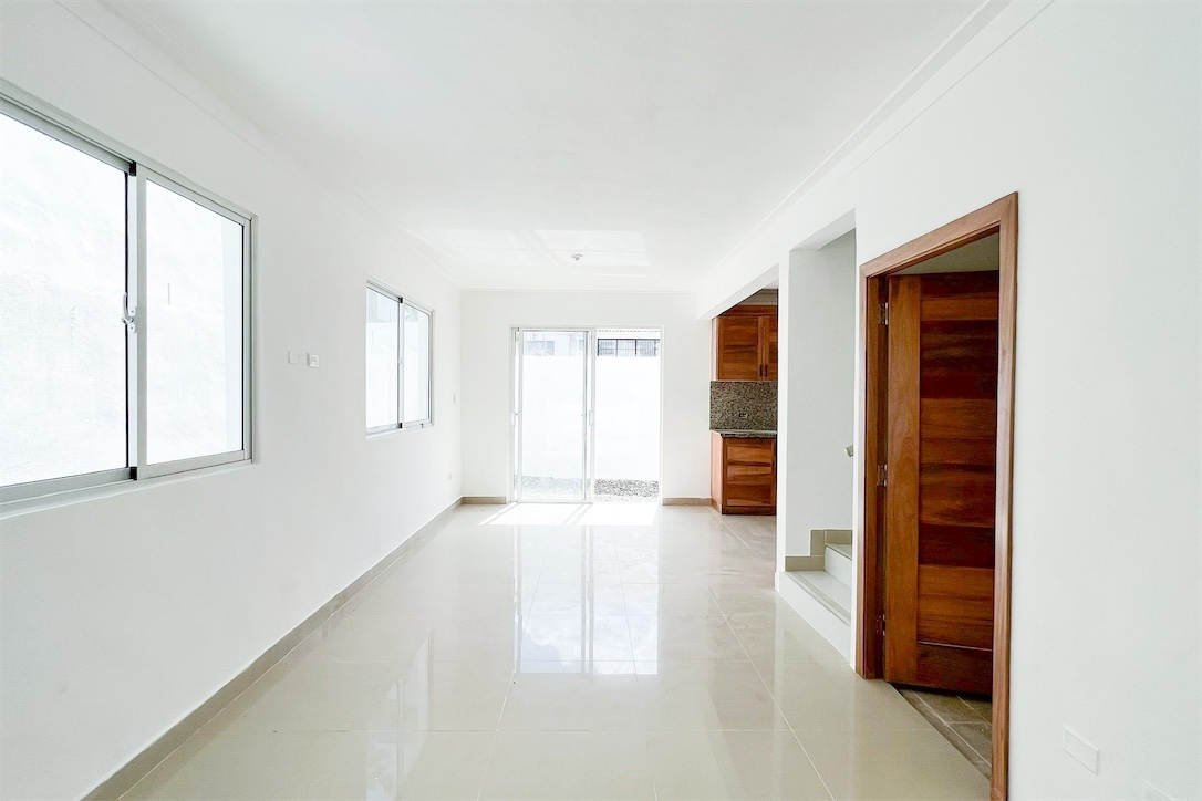 casas - Venta de casa nueva en la autopista de san Isidro brisa oriental Santo Domingo  2
