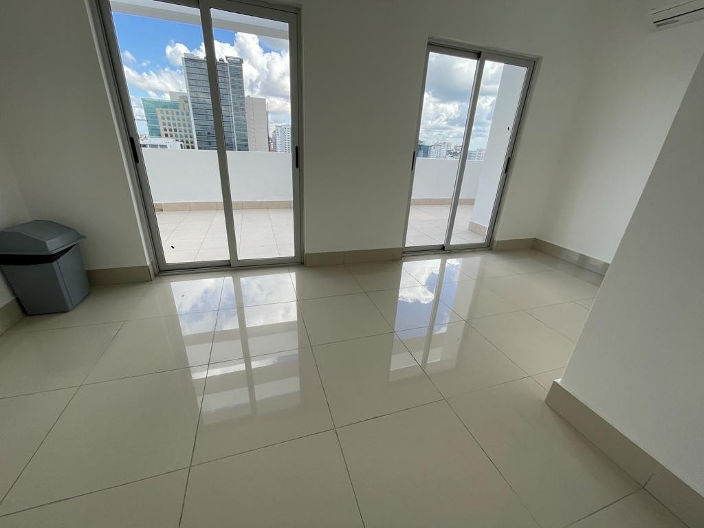 apartamentos - *Evaristo moralesVendo exclusivo apartamento de160.83mts. 4