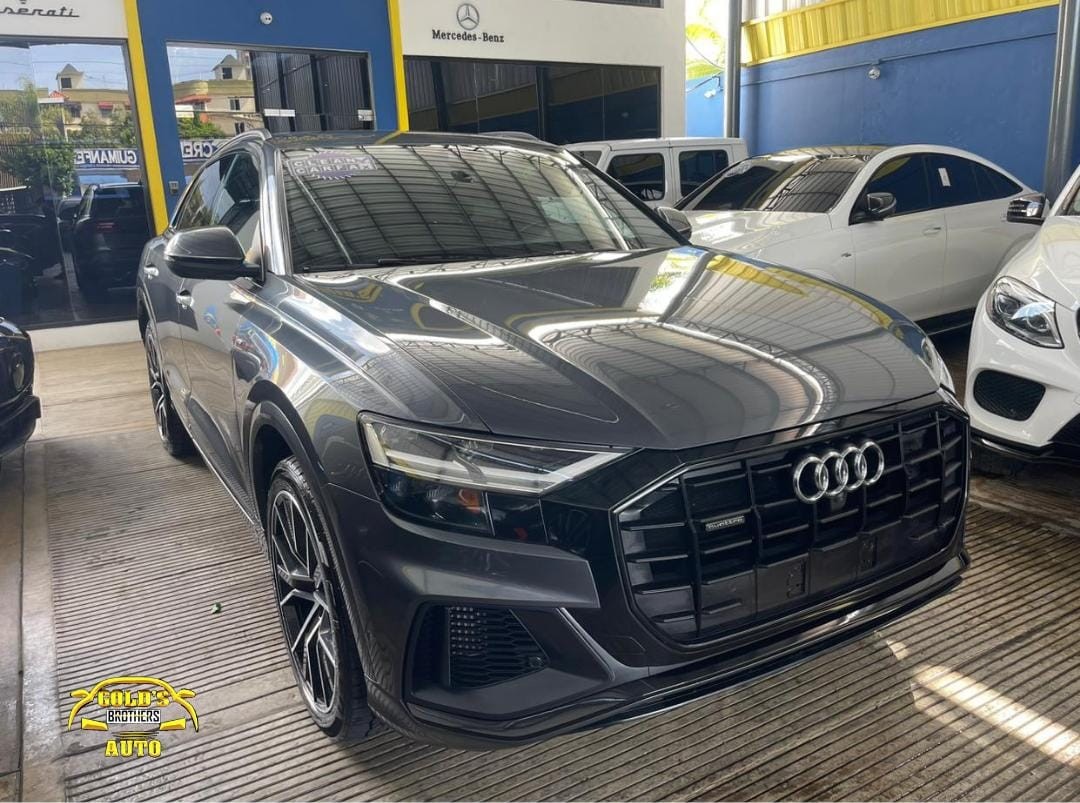 jeepetas y camionetas - Audi Q8 Premium Plus S-line 2019 Clean Carfax