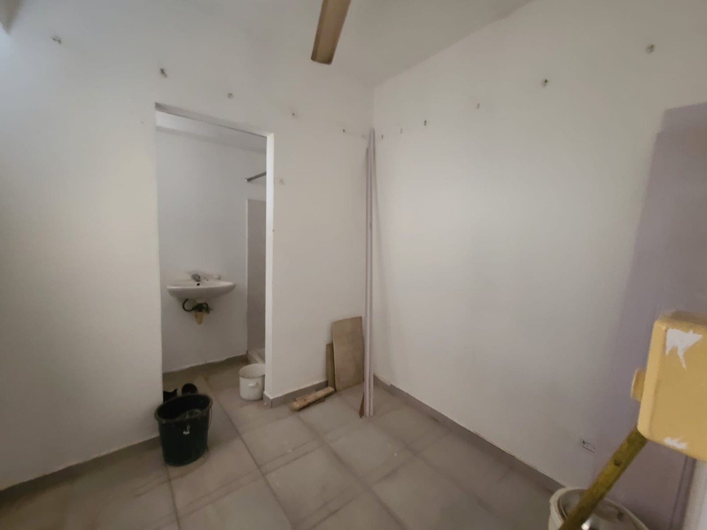 apartamentos - ALQUILO Precioso Apartamento 5to.
 piso con ascensor en Serralles