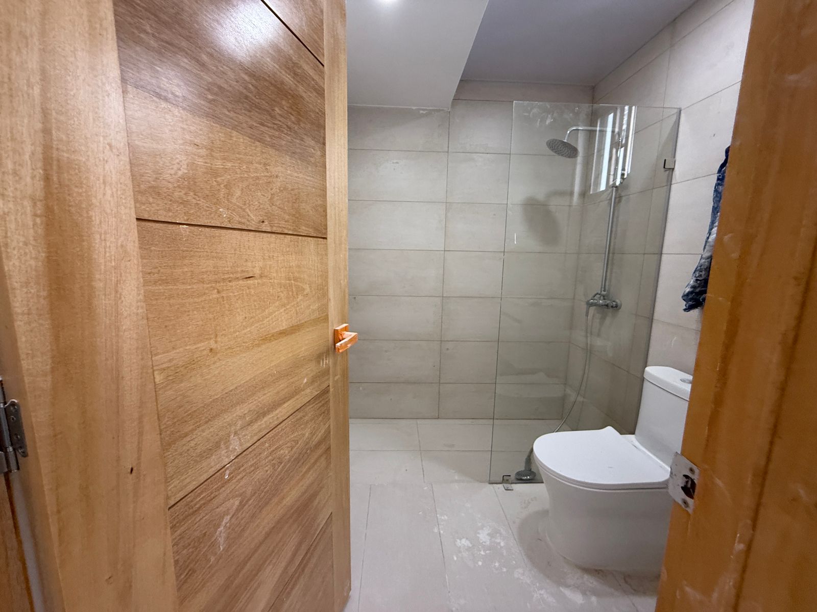 apartamentos - Vendo Ph nuevo urb real 4 hab con su baño tres par 4