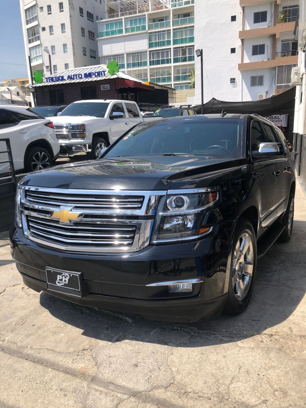 jeepetas y camionetas - Chevrolet tahoe premier 2017 impecable!!!