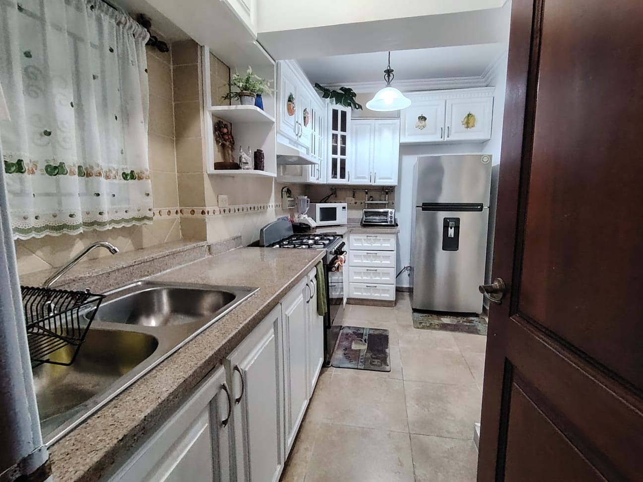 apartamentos - Apartamento en Alquiler Amueblado en Gazcue 2