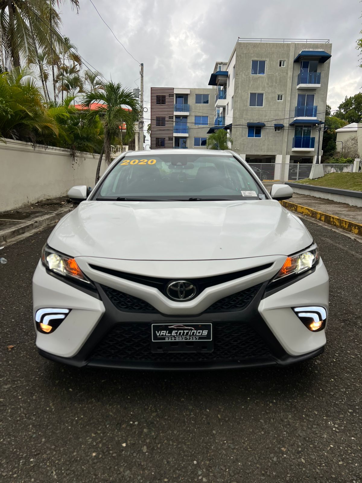 carros - Toyota camry se 2020