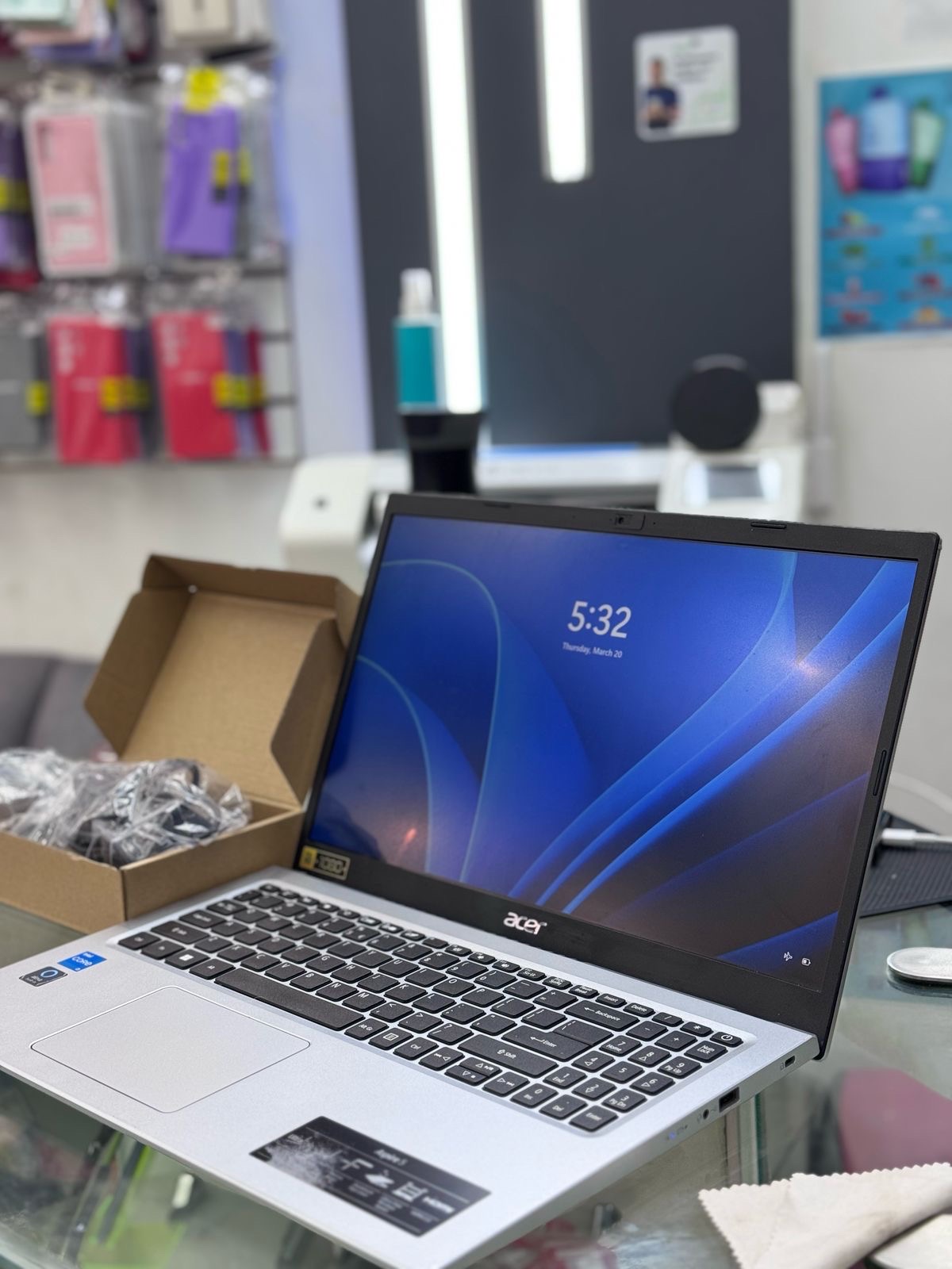 computadoras y laptops - 
Acer Aspire 5 A515-56-36UT Laptop con procesador Intel Core i3-1115G4 de 11ª  1