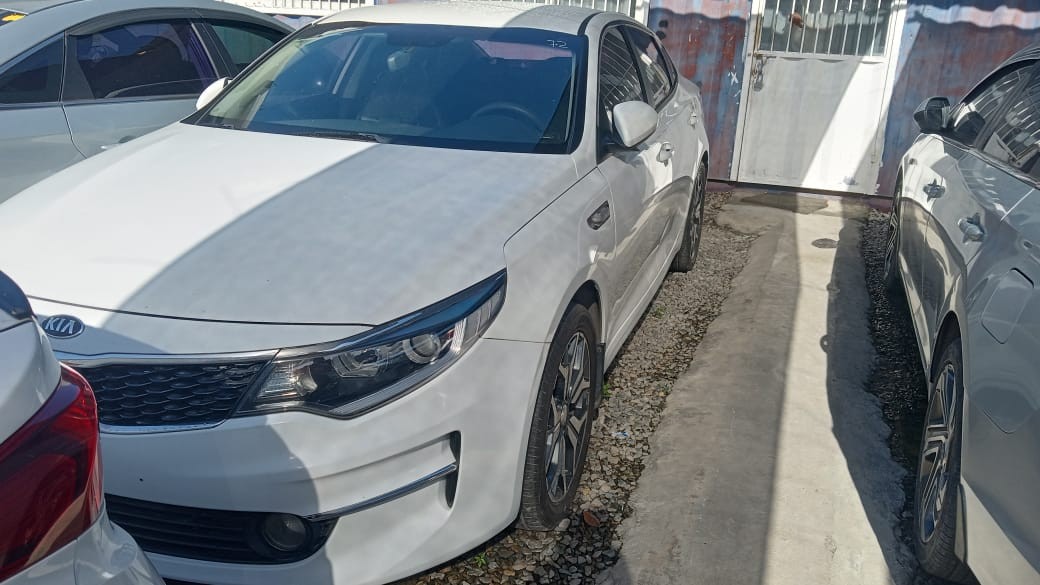 carros - KIA K5 2017 BLANCO RECIEN IMPORTADO.
