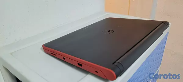 computadoras y laptops - Laptop Dell roja 14 Pulg Core i3 Ram 8gb. DISCO SSD Wifi 3