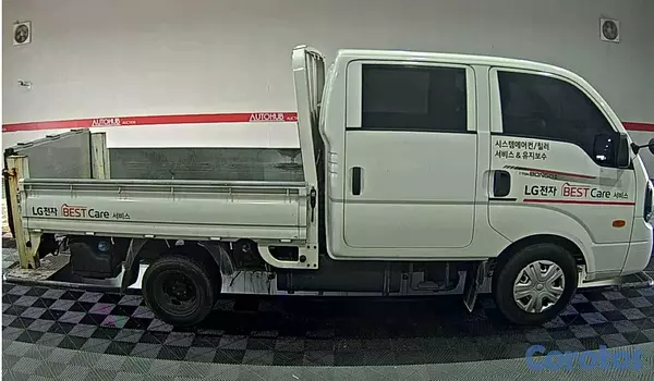 otros vehiculos - KIA THE NEW BONGO 3 2022 BLANCO DIESEL 6