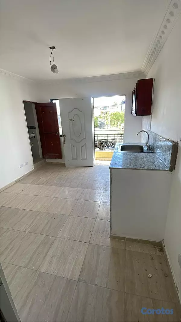 apartamentos - ALQUILO APTO 2DO. NIVEL DE UNA HABITACION EN ENSAN 7