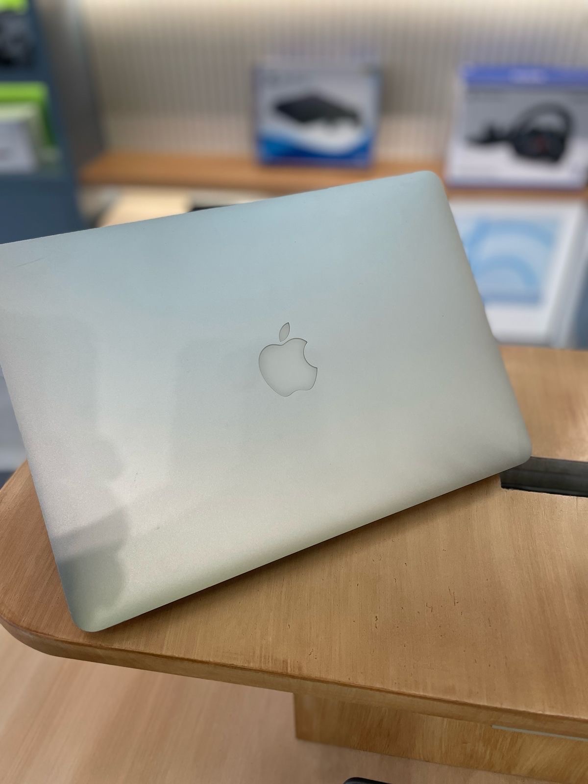 computadoras y laptops - MacBook Air 2017 i5 8Gb de ram 128Gb 5