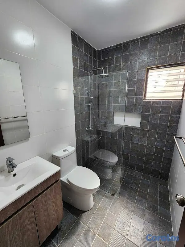 apartamentos - Apartamento de 3 habitaciones 2 baños en Av. Indep 12