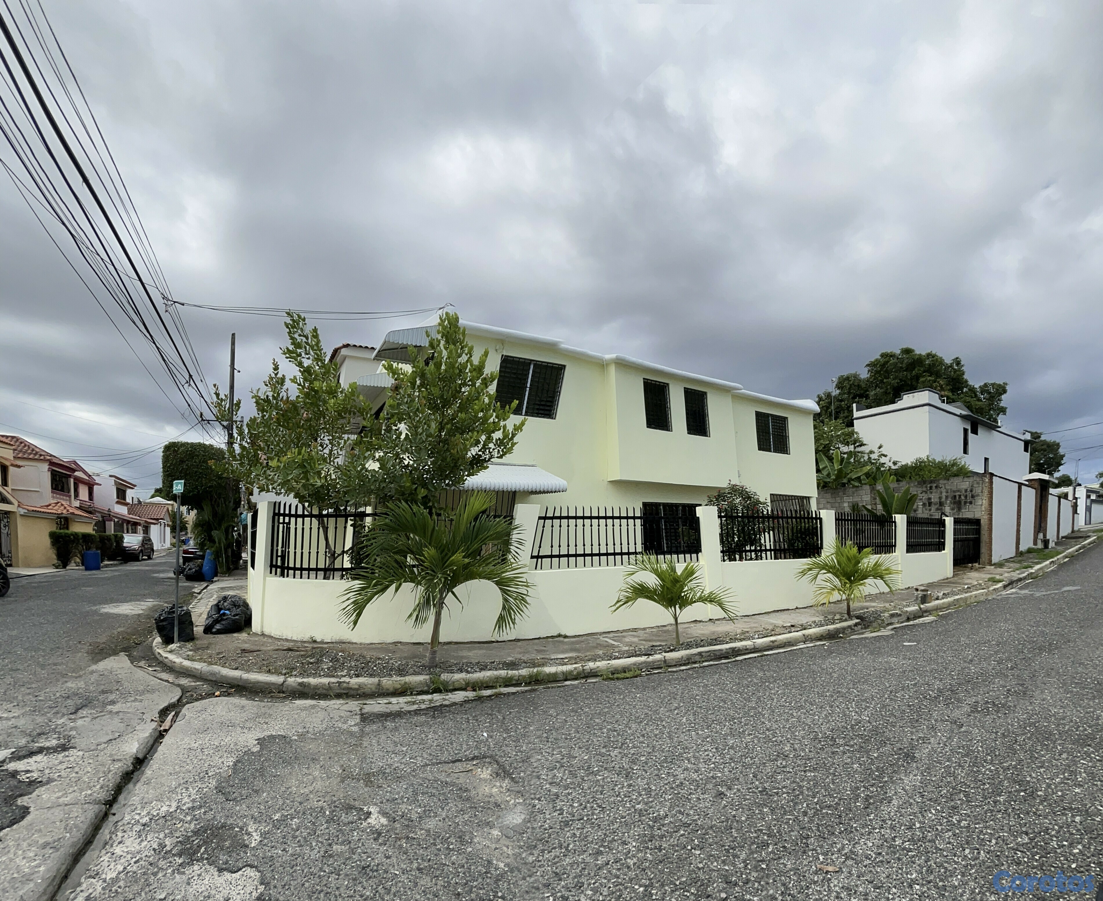 casas - Casa en venta Santo Domingo Oeste, Bayona, Herrera 1