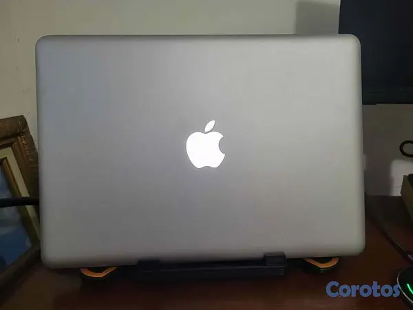 computadoras y laptops - MacBook Pro 7
