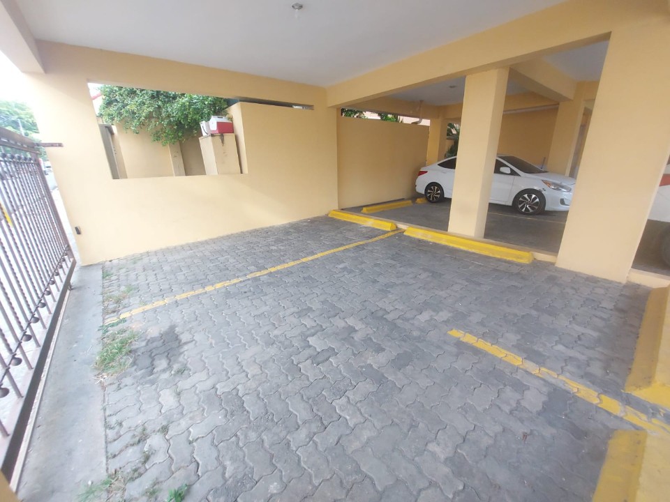 apartamentos - Apartamento en Alquiler en QUISQUEYA 9