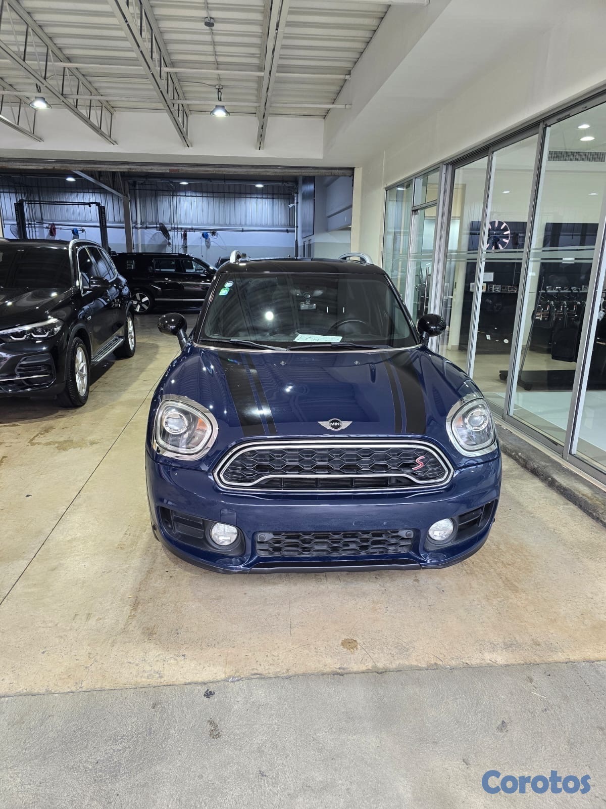 carros - MINI COUNTRYMAN COOPER S ALL 4 motor 2000 Año 2018
61,000 km  1