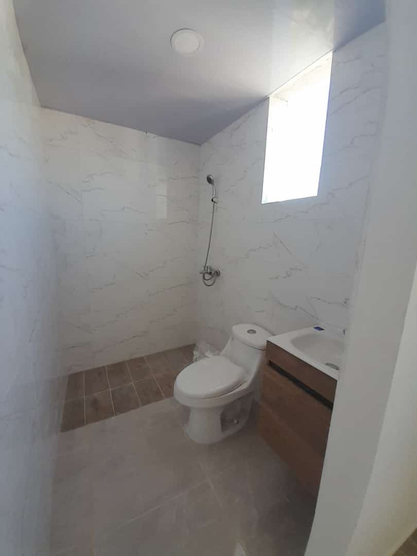 apartamentos - SIN INTERMEDIARIOS, VENDO APARTAMENTO PROXIMO A UNICARIBE. 8
