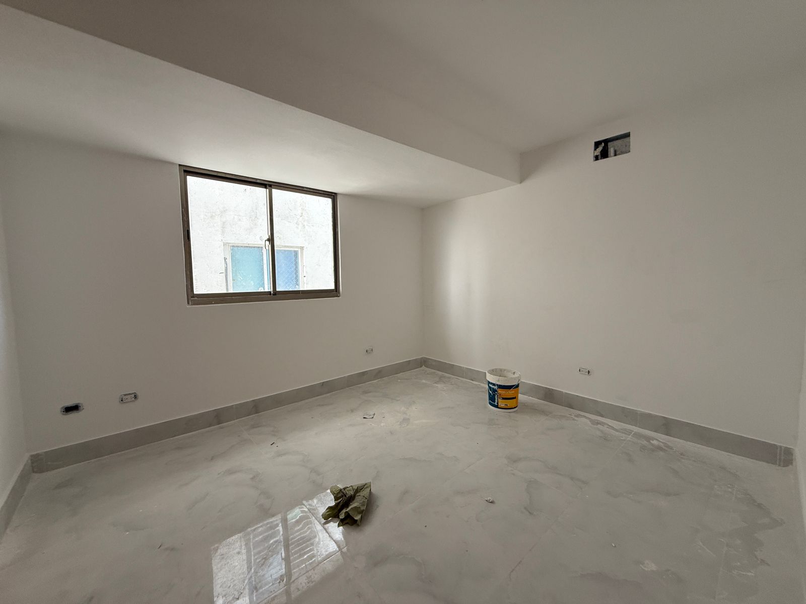apartamentos - Vendo Ph nuevo urb real 4 hab con su baño tres par 5