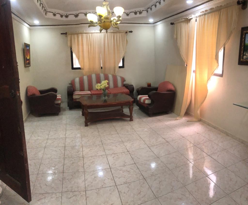 casas - vendo 
casa  Santo Domingo este 
Prado oriental 7