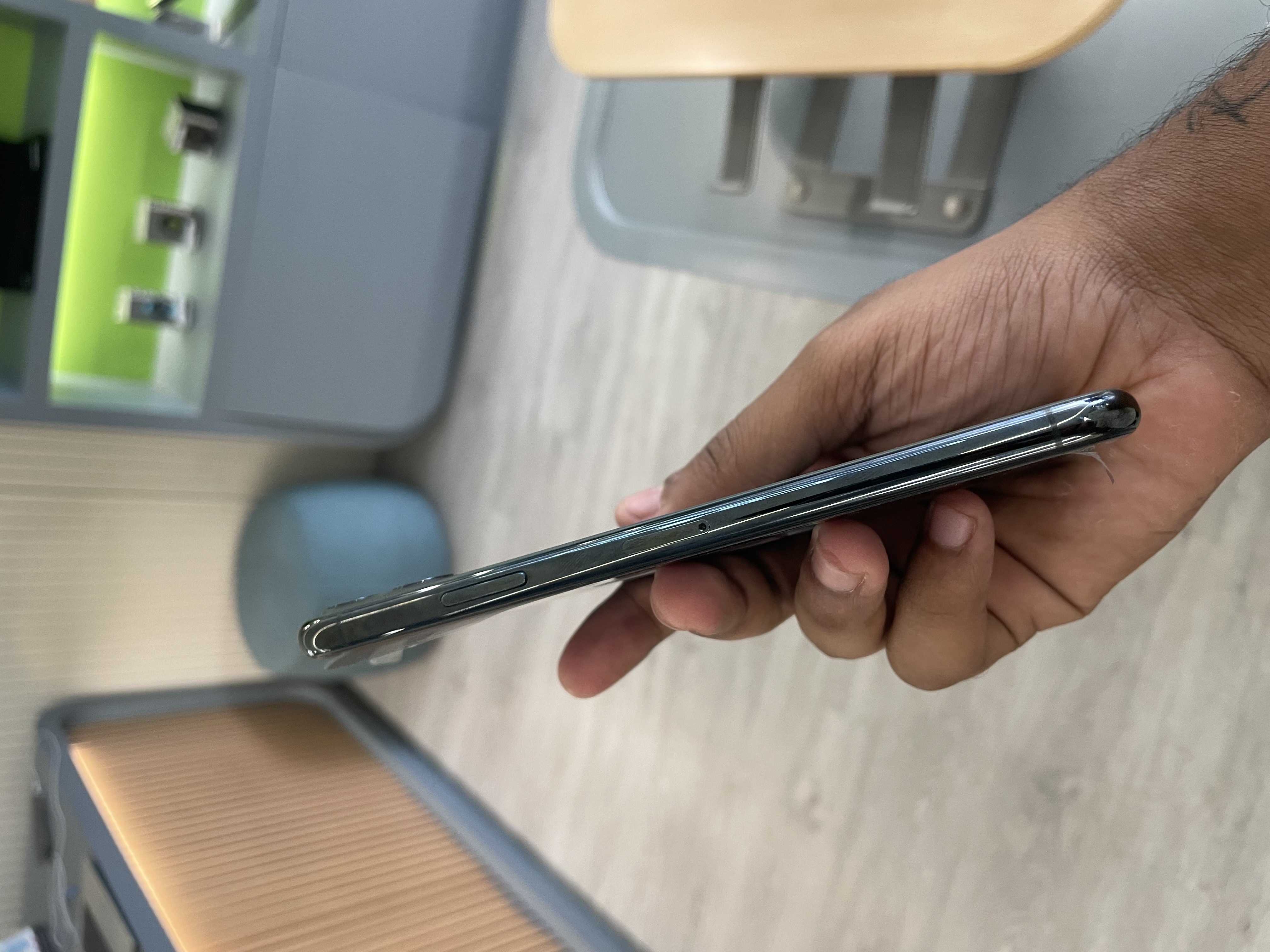 celulares y tabletas - IPHONE 11 PRO MAX 64GBBATERÍA 100% 3