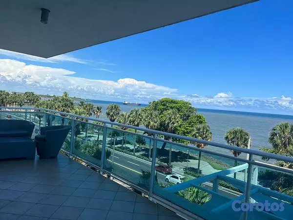 apartamentos - Amplio Apartamento con Terraza y Finamente Amueblado En Gazcue! 1