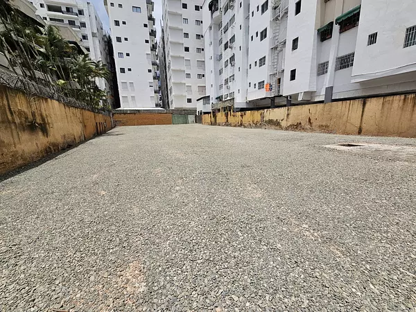 solares y terrenos - Solar comercial en alquiler  5