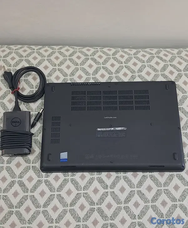 computadoras y laptops - Laptop Dell 16GB 512GB SSD M.2 Nvme i5 8va Gen E54 3