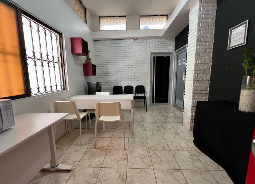 oficinas y locales comerciales - se alquila casa  6