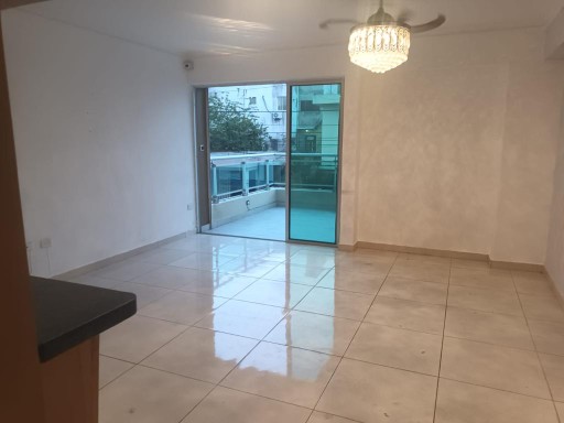 apartamentos - Se vende apartamento  con terraza  en Lucerna, a una esquina de la Mella.

Zona  5
