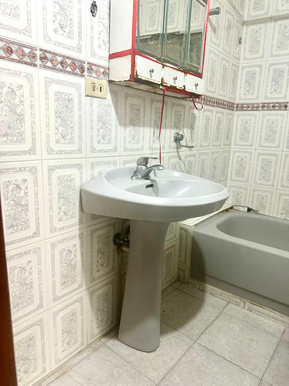 casas - Vendo Edf multiuso en Res. Santo Domingo, Herrera 5
