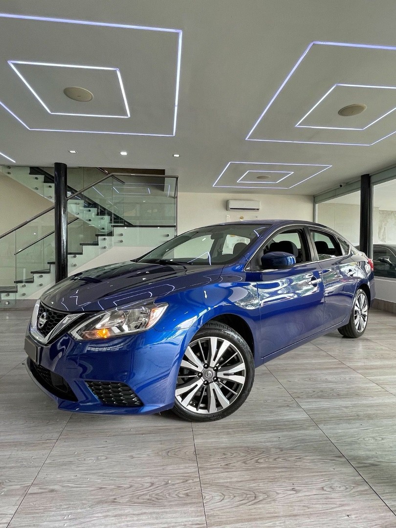 carros - Nissan Sentra SV 2019 impecable  0