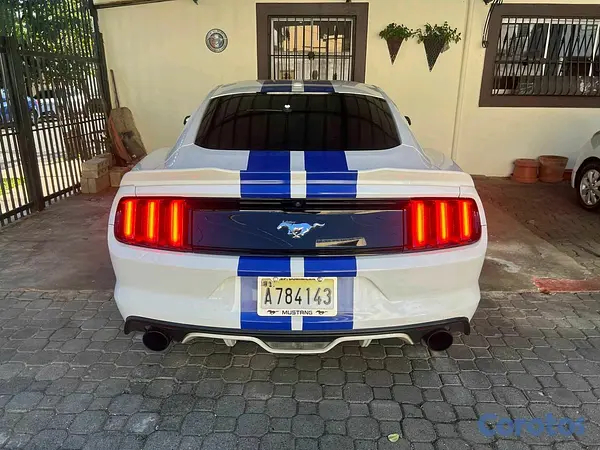 carros - se vende ford mustang eco boost  5