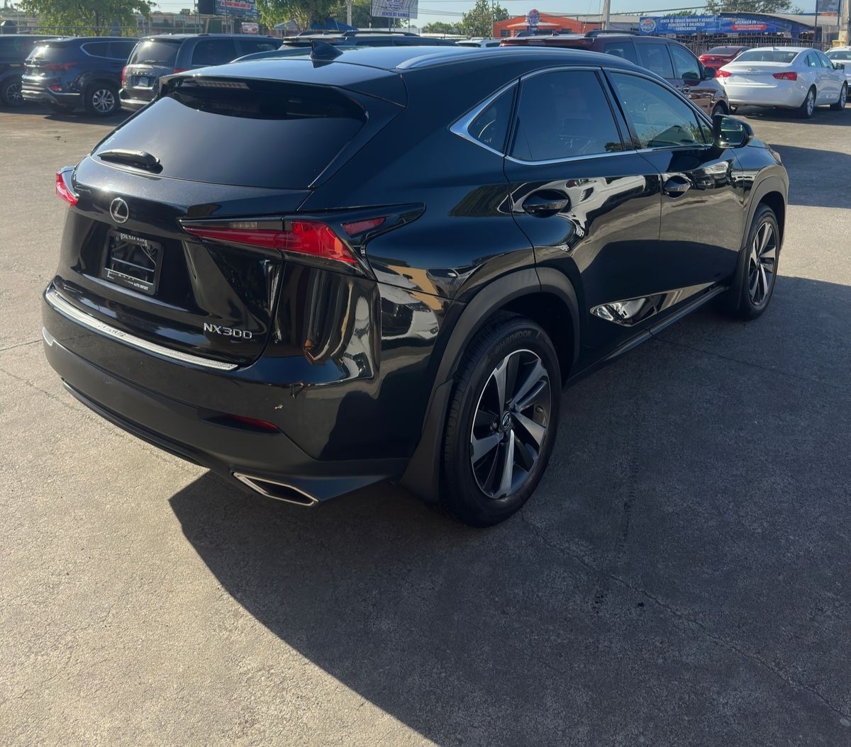 jeepetas y camionetas - 2019 Lexus NX300  4x4  5