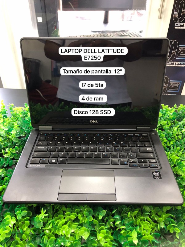 computadoras y laptops - Laptop Dell Latitude E7250 13.5" Touch, i5-5Ta Generación, 4GB Ram, 128GB SSD