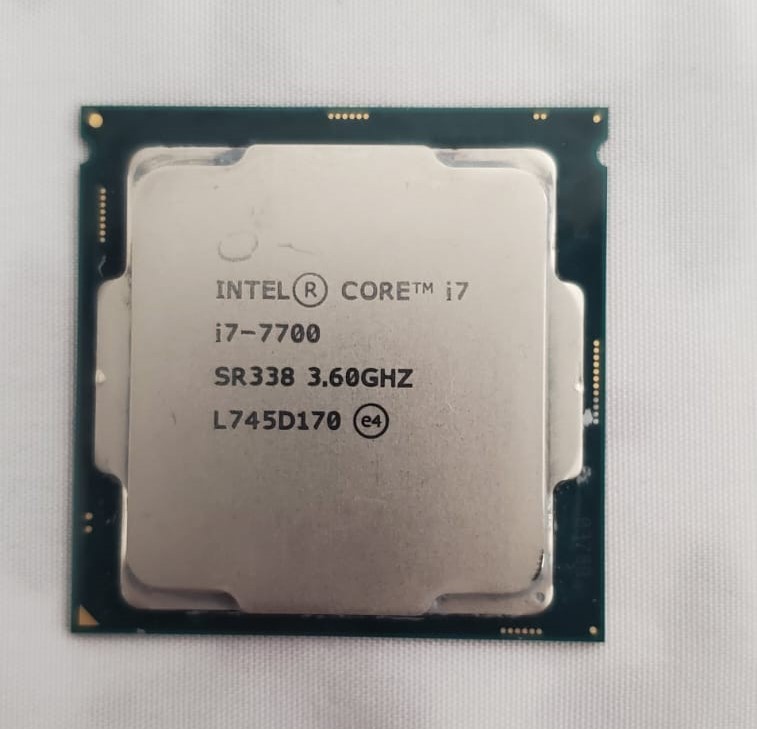Procesador Intel Core i7-7700 (Precio Negociable)