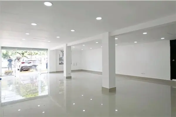 oficinas y locales comerciales - De oportunidad local en bella vista 3