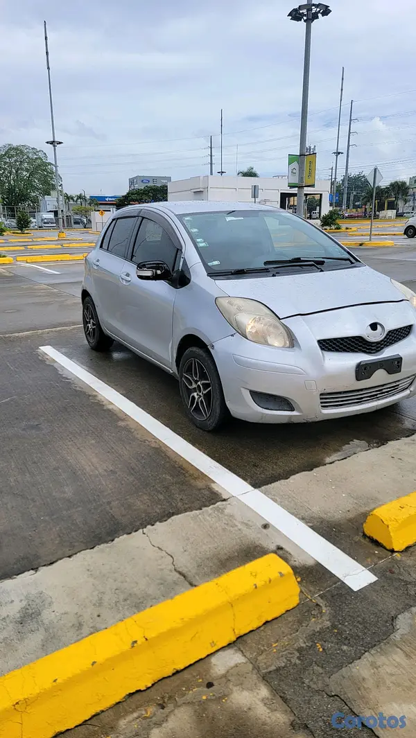 carros - toyota vitz 4