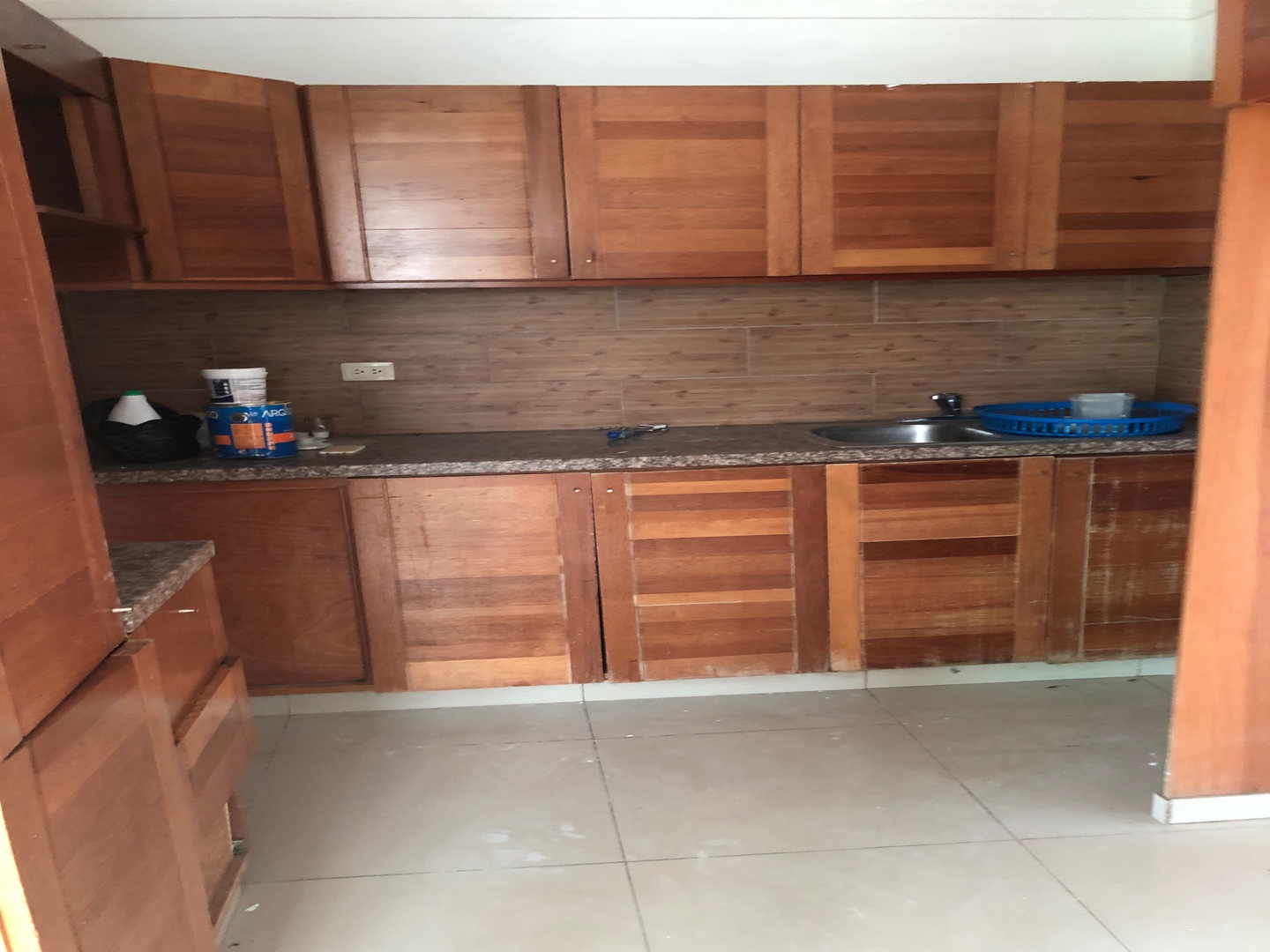 apartamentos - sector nuevo amanecer (Ave. San Isidro) , 3 hab, 2 baños  + terraza 77 mt2  6